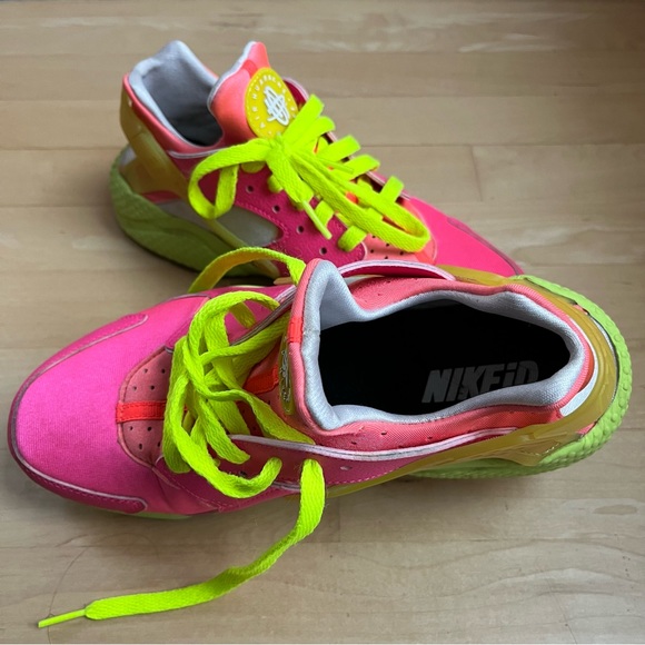 NIKEiD Air Huarache Neon Pink size 8.5 - Picture 11 of 12